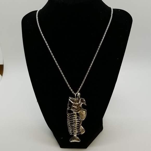 Mans Necklace - Picture 2 of 2